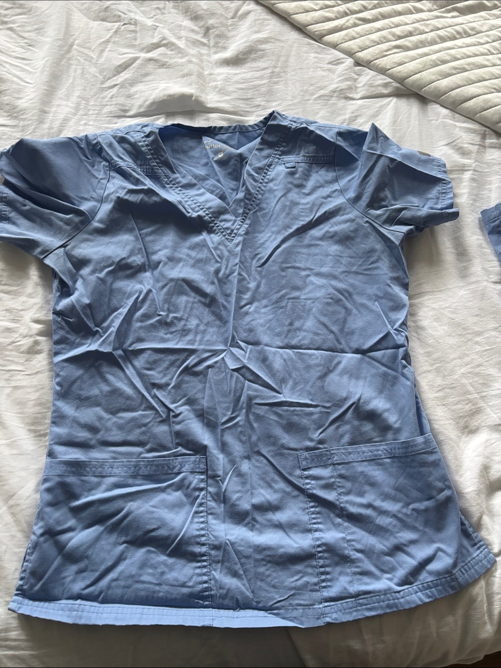 Ceil Blue Women’s Scrub top and pants - Picture 3 of 5